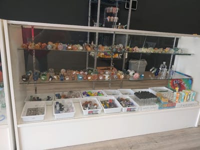 Boise Vape ,Glass and Smoke (Hemp World CBD)